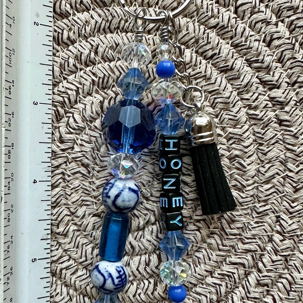 Keychain Purse charm Taylor Swift HONEY blue crystals Dekft beads tasseled - Picture 3 of 3